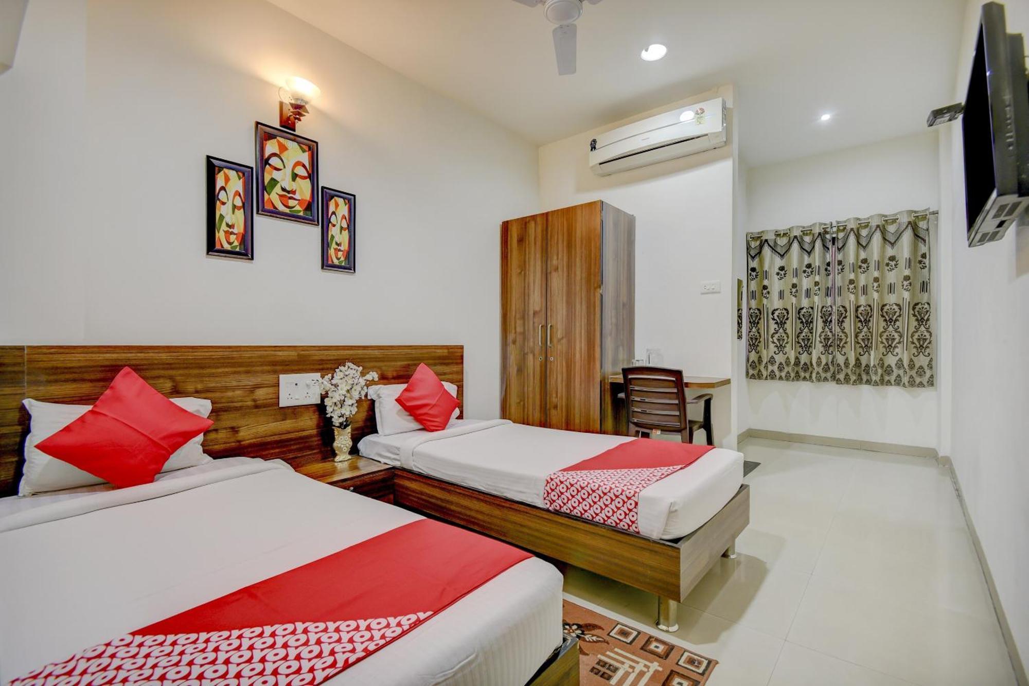 Hotel O Plus Corporate One Khapa  Exterior photo